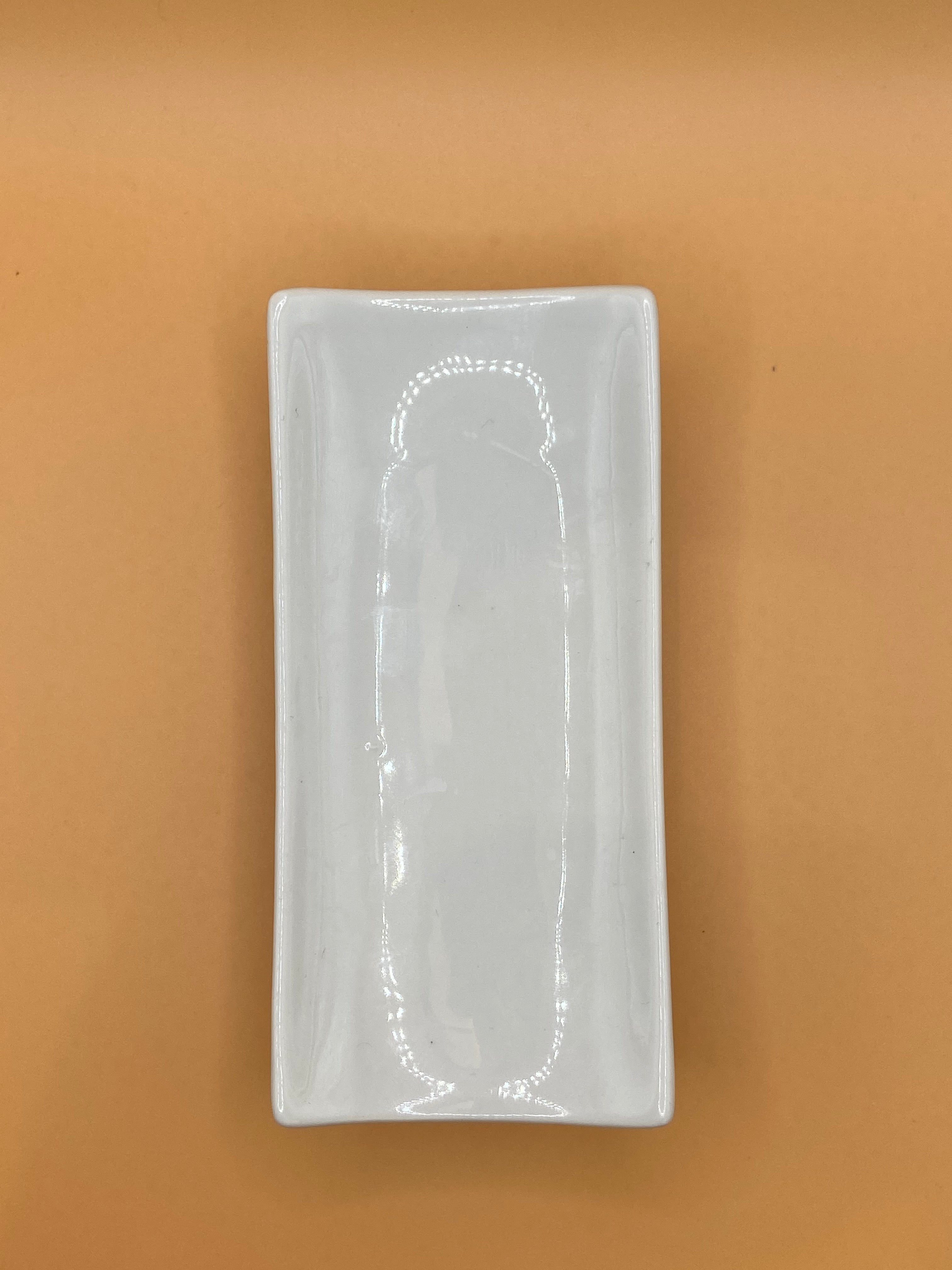 Soap dish (porcelan and olive wood); top view