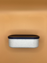 Lade das Bild in den Galerie-Viewer, Travel soap box (blue; side view)
