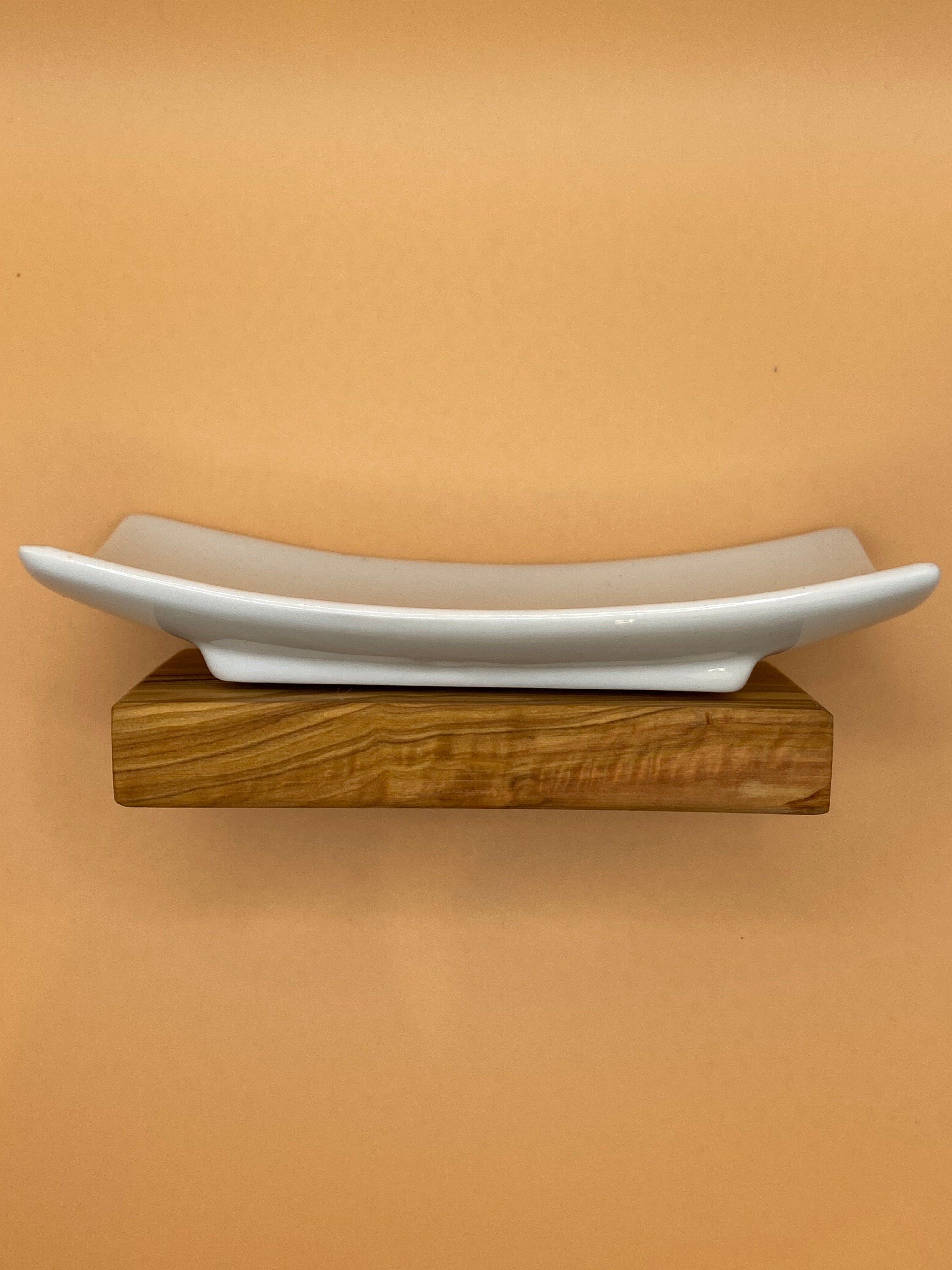 Soap dish (porcelan and olive wood); side view