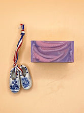 Lade das Bild in den Galerie-Viewer, Lavender soap
