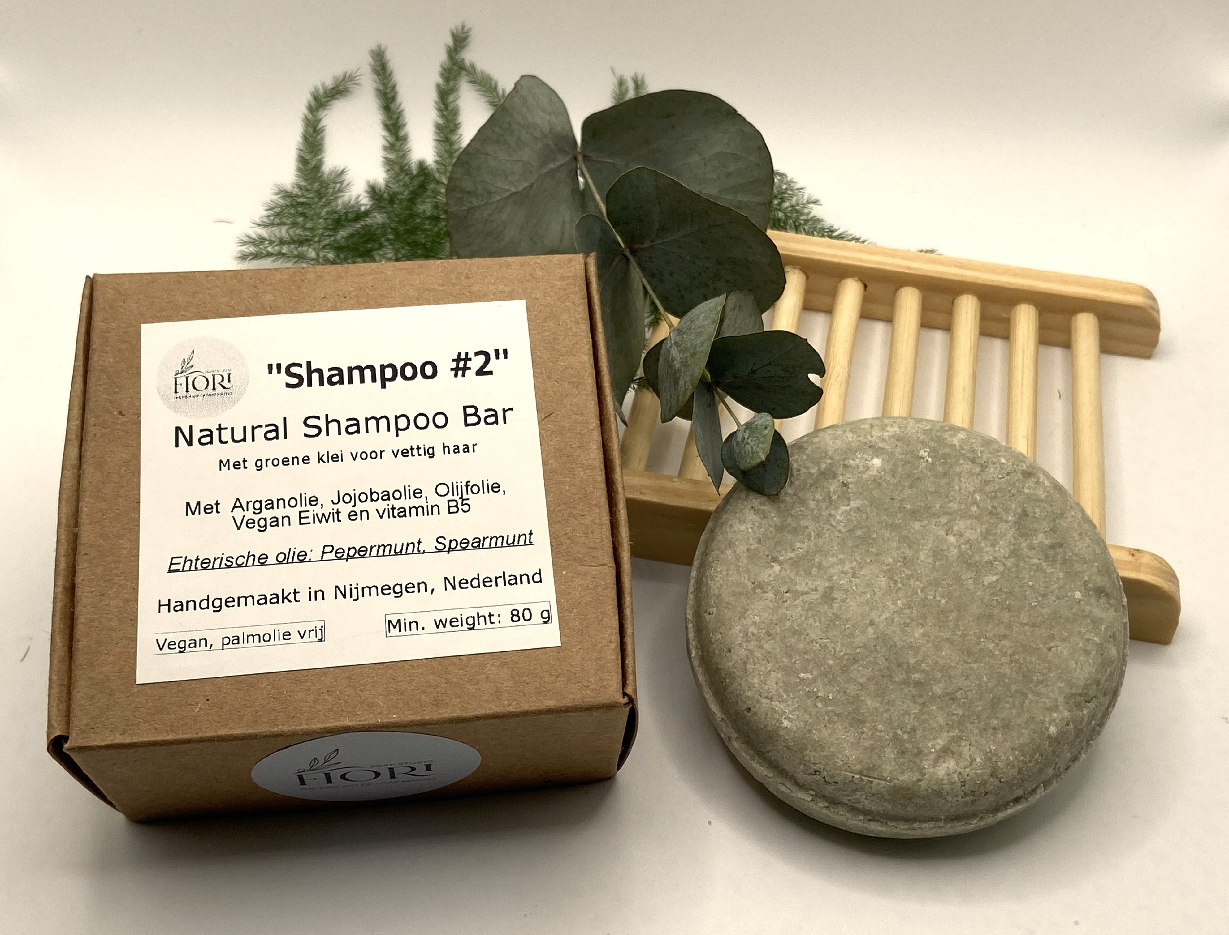Dry Shampoo bar eco-friendly way to wash your hair. Shampoo bar will last a long time and helpss you reduce the use of plastic bottles. High quality oils such as jojoba oil, argan oil and olive oil, g;eem clay as well as plant protein help to take care of your hair. Hydrating, smoothiening and protecting properties.