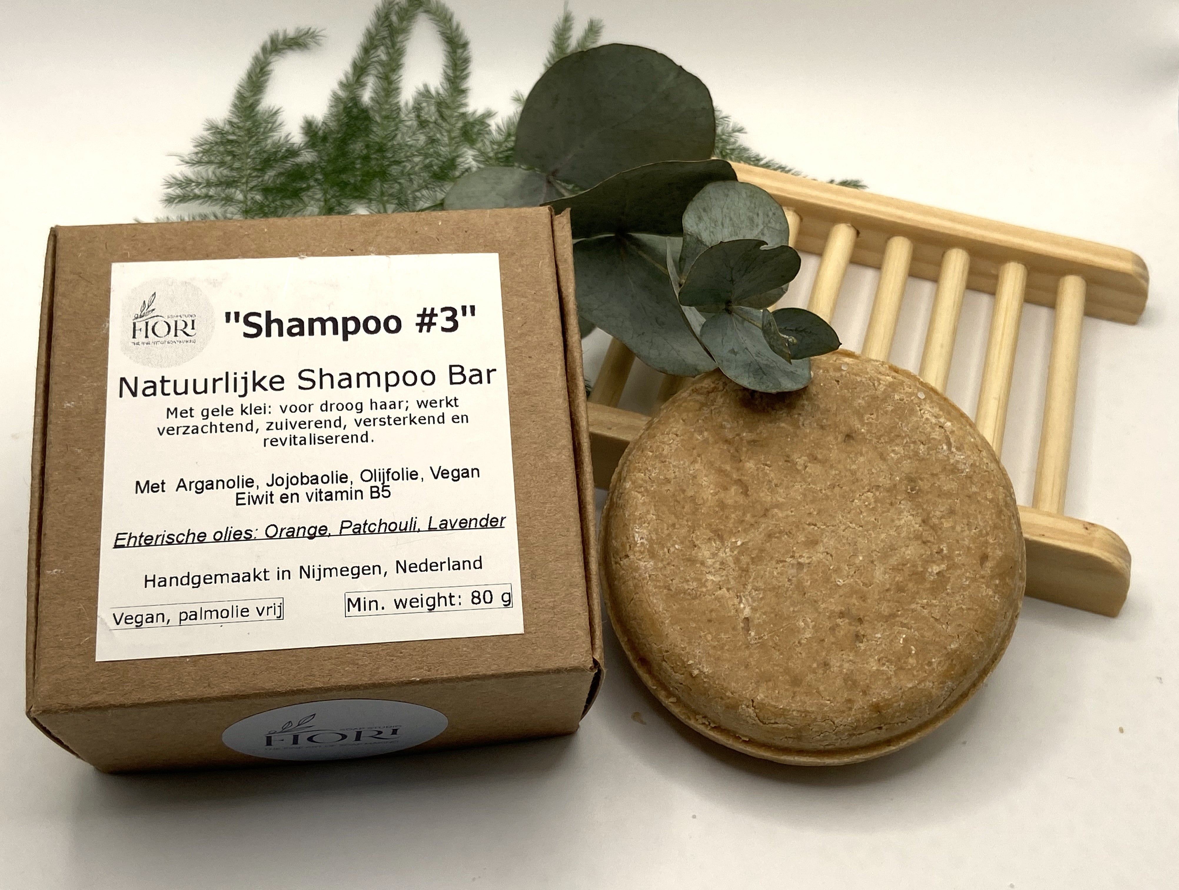 Shampoo bar particularly good for dry hair.  It is scented with essential oils orange, patchouli and lavender and contains high quality plant oils jojoba, argan and olive oil. This shampoo bar also contains plant protein and yellow clay to help moisturize, hydrate and protein the hair. 